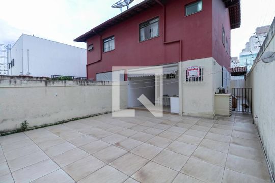 Quintal de casa para alugar com 3 quartos, 231m² em Castelo, Belo Horizonte