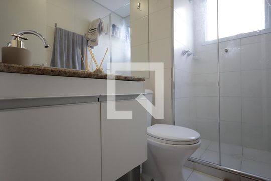 Banheiro de apartamento para alugar com 2 quartos, 50m² em Vila Andrade, São Paulo