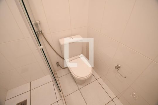 Banheiro Suíte 1 de casa para alugar com 3 quartos, 225m² em Vila Industrial (campinas), Campinas