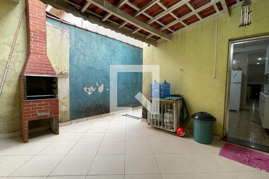 Churrasqueira de casa à venda com 4 quartos, 150m² em Vila Pedroso, São Paulo