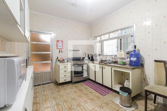 Cozinha de casa à venda com 4 quartos, 150m² em Vila Pedroso, São Paulo