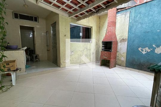 Churrasqueira de casa à venda com 4 quartos, 150m² em Vila Pedroso, São Paulo