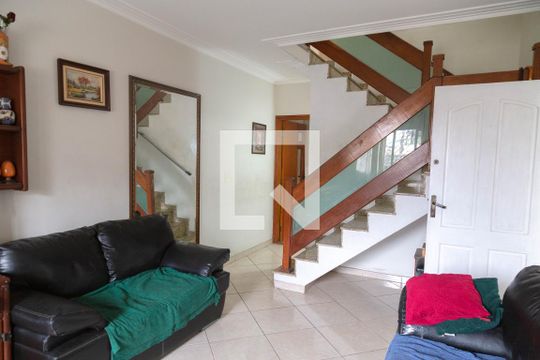 Sala de casa à venda com 3 quartos, 110m² em Jardim Santa Cecilia, Guarulhos