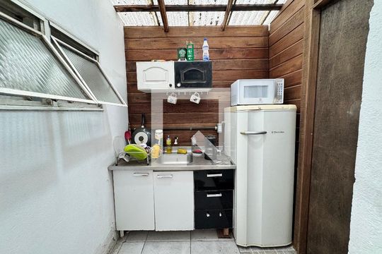 Cozinha de casa de condomínio para alugar com 4 quartos, 104m² em Centro, São Leopoldo
