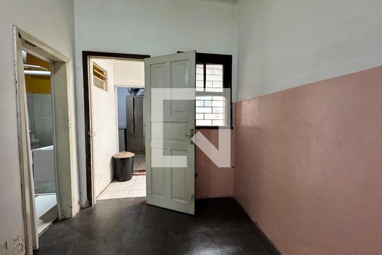 Sala 1 de casa de condomínio para alugar com 4 quartos, 104m² em Centro, São Leopoldo