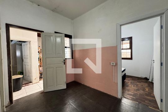 Sala 1 de casa de condomínio para alugar com 4 quartos, 104m² em Centro, São Leopoldo