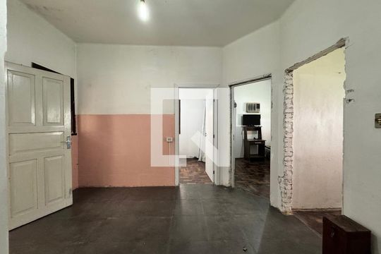 Sala 1 de casa de condomínio para alugar com 4 quartos, 104m² em Centro, São Leopoldo