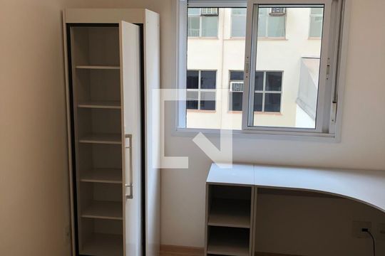 Quarto de apartamento à venda com 1 quarto, 40m² em Vila Buarque, São Paulo