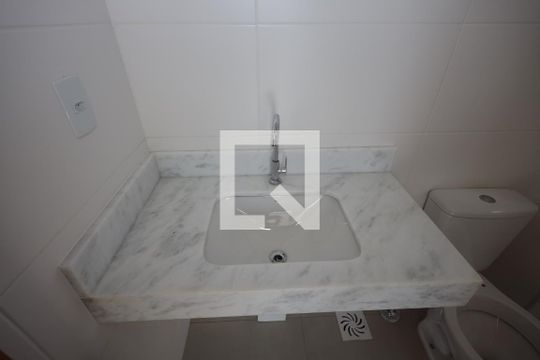 Banheiro de apartamento para alugar com 1 quarto, 45m² em Setor Bueno, Goiânia