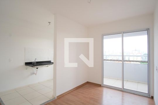 Sala de apartamento para alugar com 2 quartos, 42m² em Vila Aricanduva, São Paulo