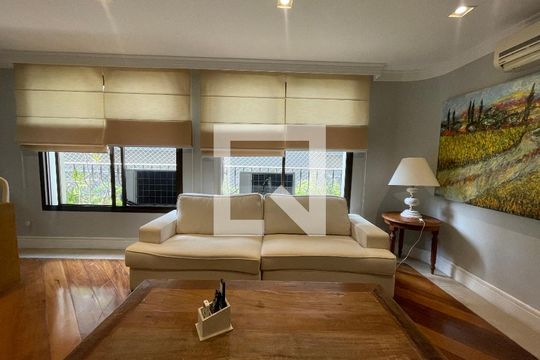 Sala de apartamento para alugar com 1 quarto, 70m² em Jardim Paulista, São Paulo