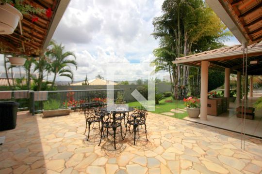 Quintal de casa à venda com 5 quartos, 453m² em Bandeirantes (pampulha), Belo Horizonte
