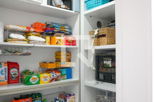 Despensa de apartamento à venda com 4 quartos, 137m² em Vila Gumercindo, São Paulo