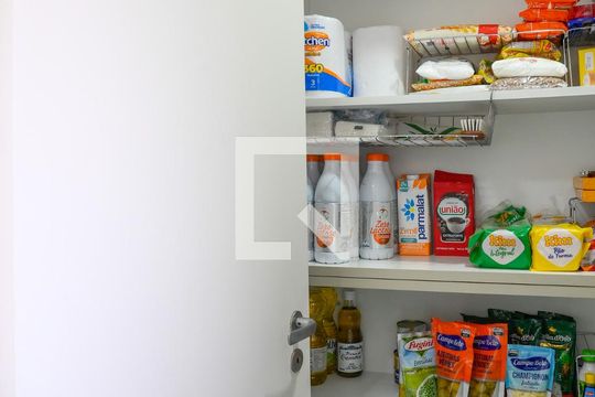 Despensa de apartamento à venda com 4 quartos, 137m² em Vila Gumercindo, São Paulo