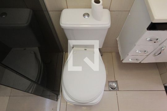 Banheiro Social de apartamento à venda com 2 quartos, 45m² em Candelária, Belo Horizonte