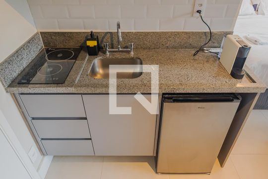 Cozinha de kitnet/studio para alugar com 1 quarto, 30m² em Pinheiros, São Paulo