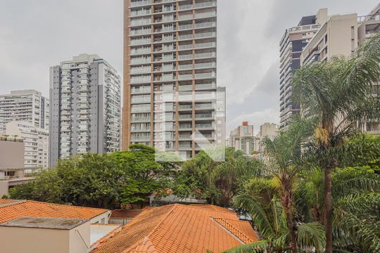 Vista de kitnet/studio para alugar com 1 quarto, 30m² em Pinheiros, São Paulo