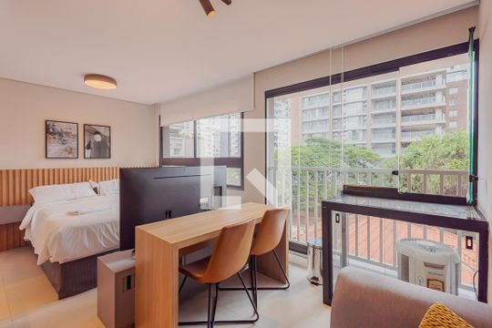 Kitnet/Studio para alugar com 1 quarto, 30m² em Pinheiros, São Paulo
