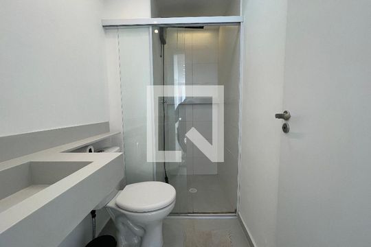 Banheiro de apartamento à venda com 2 quartos, 39m² em Vila Gomes, São Paulo