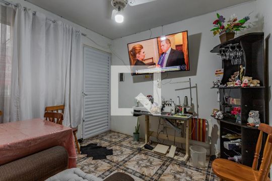 Sala de apartamento à venda com 2 quartos, 36m² em Rubem Berta, Porto Alegre