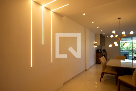 Sala de apartamento à venda com 3 quartos, 199m² em Recreio dos Bandeirantes, Rio de Janeiro