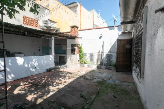Quintal de casa à venda com 3 quartos, 54m² em Rubem Berta, Porto Alegre