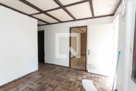 Sala de casa à venda com 3 quartos, 54m² em Rubem Berta, Porto Alegre