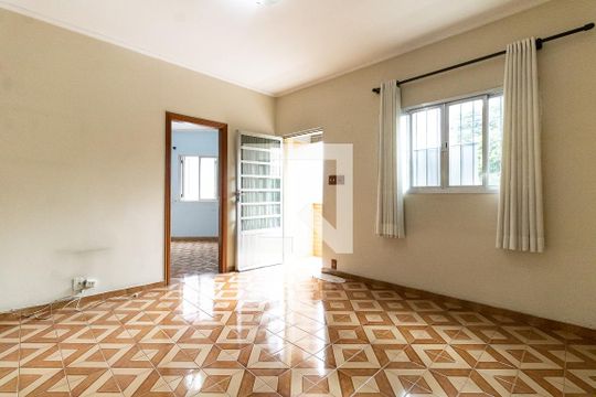 Casa à venda com 4 quartos, 209m² em Vila das Merces, São Paulo