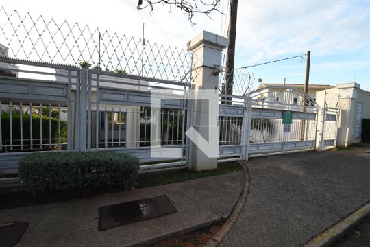 Fachada e portaria de casa de condomínio à venda com 2 quartos, 100m² em Parque Imperador, Campinas