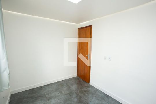 Quarto 1 de apartamento à venda com 2 quartos, 44m² em Marechal Rondon, Canoas