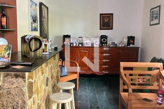 Casa à venda com 3 quartos, 187m² em Itaipu, Niterói