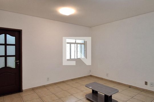 Sala de casa à venda com 2 quartos, 115m² em Vila Mussolini, São Bernardo do Campo