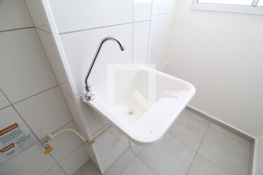 Área de Serviço de apartamento para alugar com 2 quartos, 55m² em Jardim Sul, Uberlândia