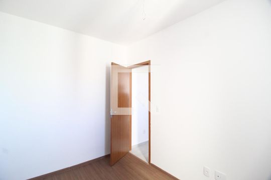 Quarto 2 de apartamento para alugar com 2 quartos, 55m² em Jardim Sul, Uberlândia