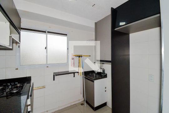 Cozinha e Área de Serviço de apartamento para alugar com 2 quartos, 39m² em Jardim Albertina, Guarulhos