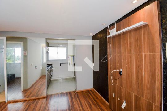 Sala de apartamento para alugar com 2 quartos, 39m² em Jardim Albertina, Guarulhos