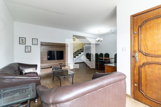 Sala de casa à venda com 4 quartos, 170m² em Vila Liviero, São Paulo