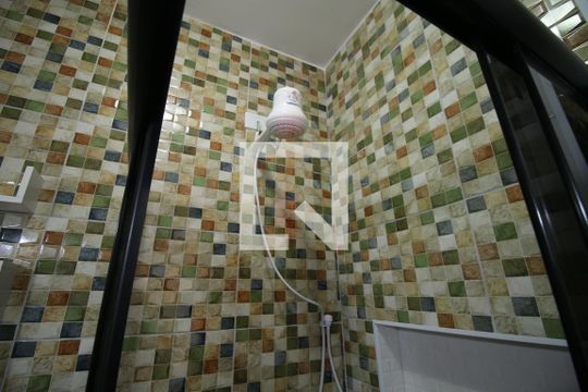 Banheiro de apartamento à venda com 2 quartos, 55m² em Penha, Rio de Janeiro