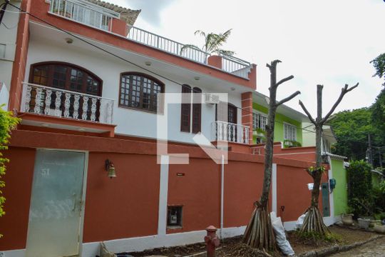Fachada de casa de condomínio à venda com 3 quartos, 400m² em Freguesia (jacarepaguá), Rio de Janeiro
