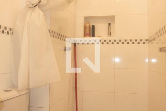 Banheiro 3 de casa à venda com 7 quartos, 220m² em Vila Clementino, São Paulo