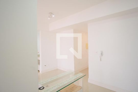 Cozinha de apartamento para alugar com 1 quarto, 50m² em Vila Gomes Cardim, São Paulo