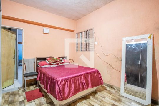 Suíte de casa à venda com 2 quartos, 177m² em Veloso, Osasco