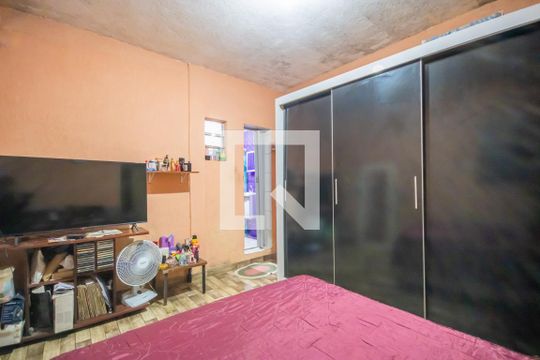 Suíte de casa à venda com 2 quartos, 177m² em Veloso, Osasco