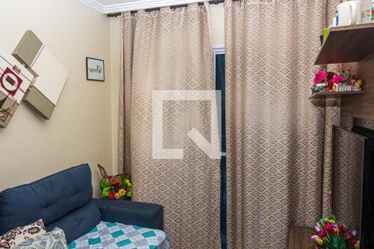 Sala de apartamento à venda com 2 quartos, 48m² em Jardim Ubirajara, São Paulo