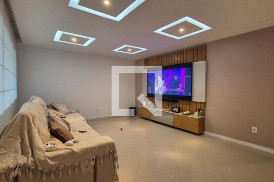 Sala de casa de condomínio à venda com 4 quartos, 504m² em Vargem Grande, Rio de Janeiro