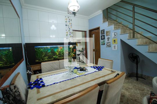 Sala de casa à venda com 3 quartos, 128m² em Vila Invernada, São Paulo