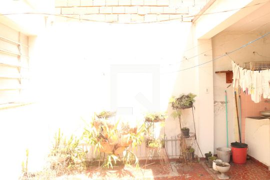 Quintal de casa à venda com 3 quartos, 170m² em Barra Funda, São Paulo
