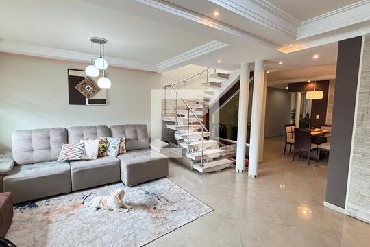 Casa à venda com 4 quartos, 214m² em Vila Curuçá, Santo André