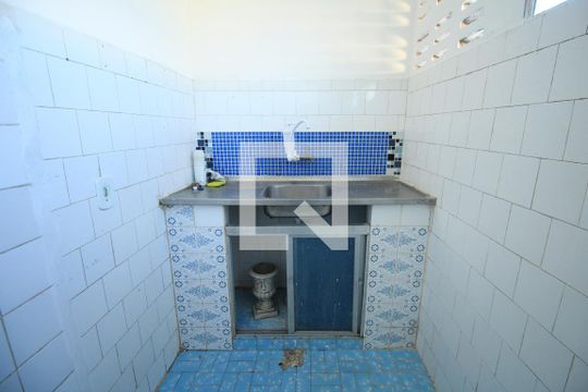 Cozinha e Área de Serviço de apartamento para alugar com 3 quartos, 64m² em Candeal, Salvador