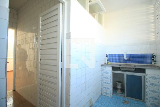 Cozinha e Área de Serviço de apartamento para alugar com 3 quartos, 64m² em Candeal, Salvador